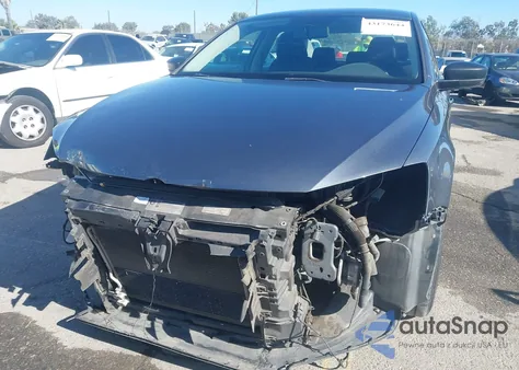 2015 Volkswagen Jetta 1.8T Se из США, поврежденный, VIN 3VWD17AJ4FM257924